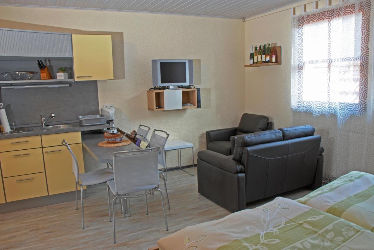Billigheim-Ingenheim Ferienhaus & Weingut Am Steingebiss מראה חיצוני תמונה